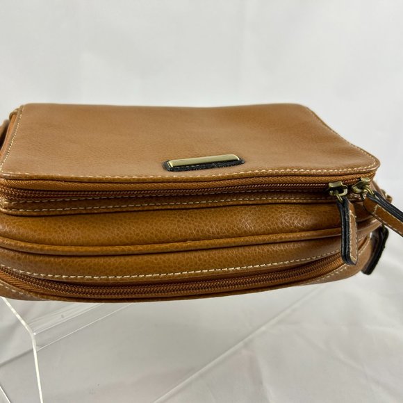 Pebbled Faux Leather Crossbody Bag and Clutch - Picture 9 of 14